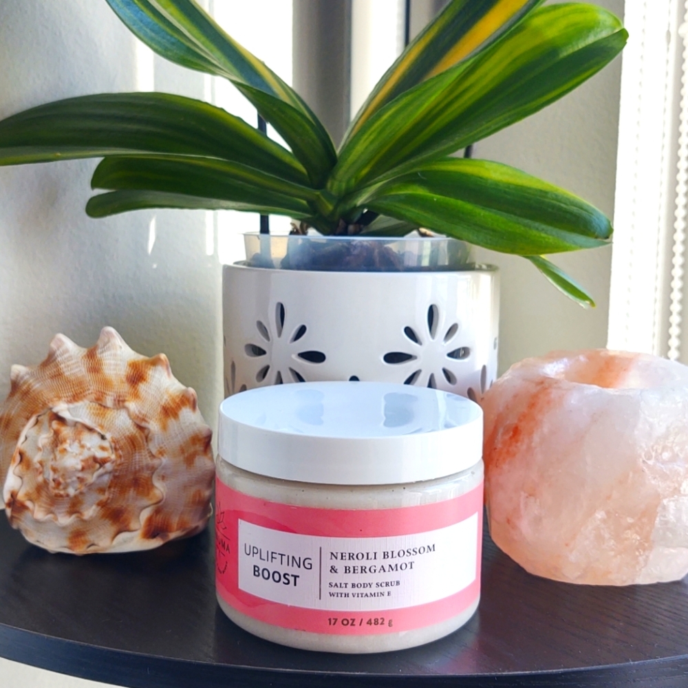 Uplifting Boost Neroli Blossom & Bergamot Salt Scrub, 17 oz.